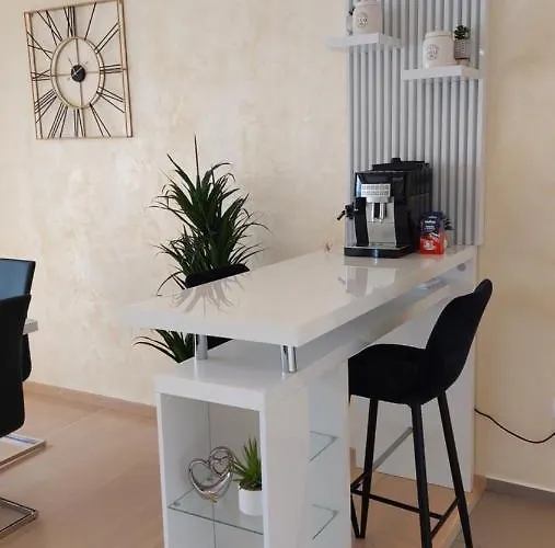 Leona, Apartmán Opatija