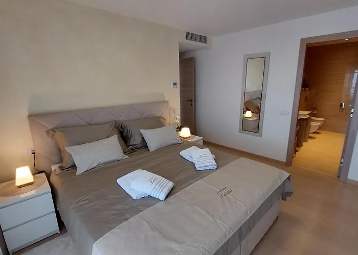 Leona, Apartment Opatija